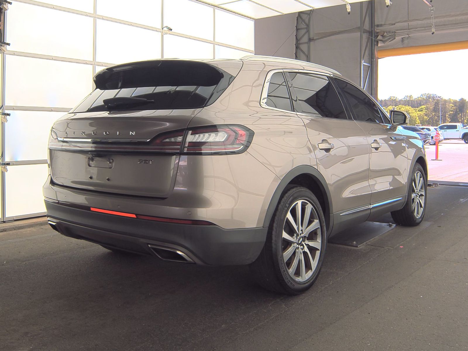 2019 Lincoln Nautilus Select FWD