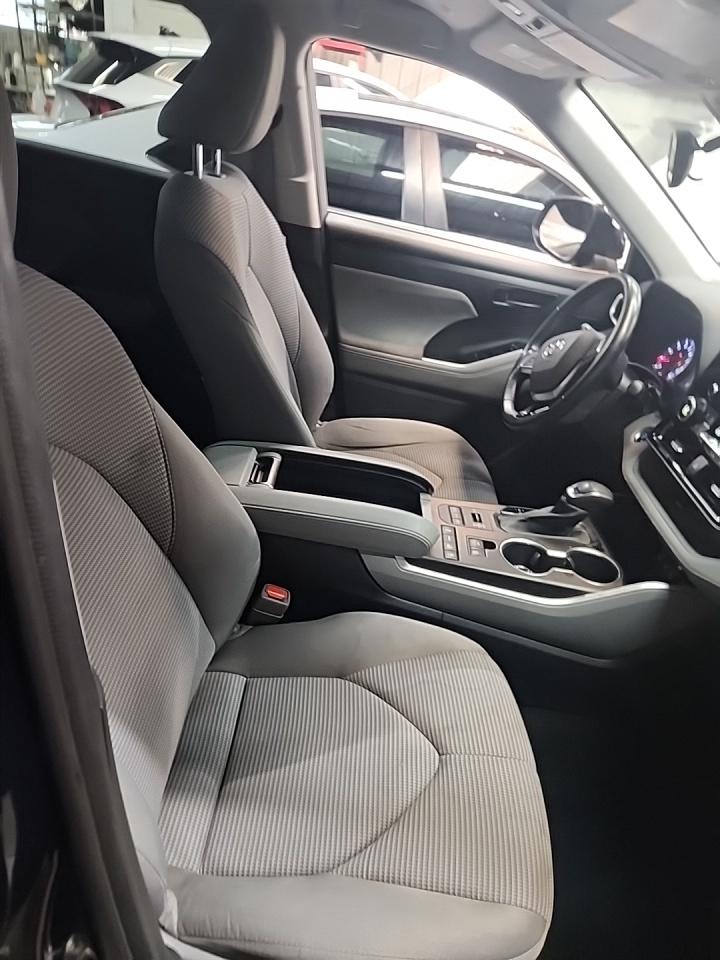 2021 Toyota Highlander LE AWD