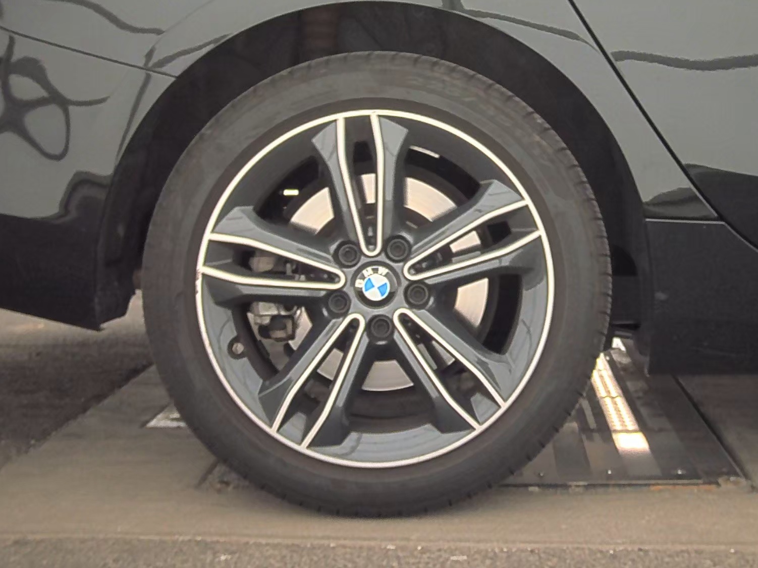 2024 BMW 2 Series 228i FWD