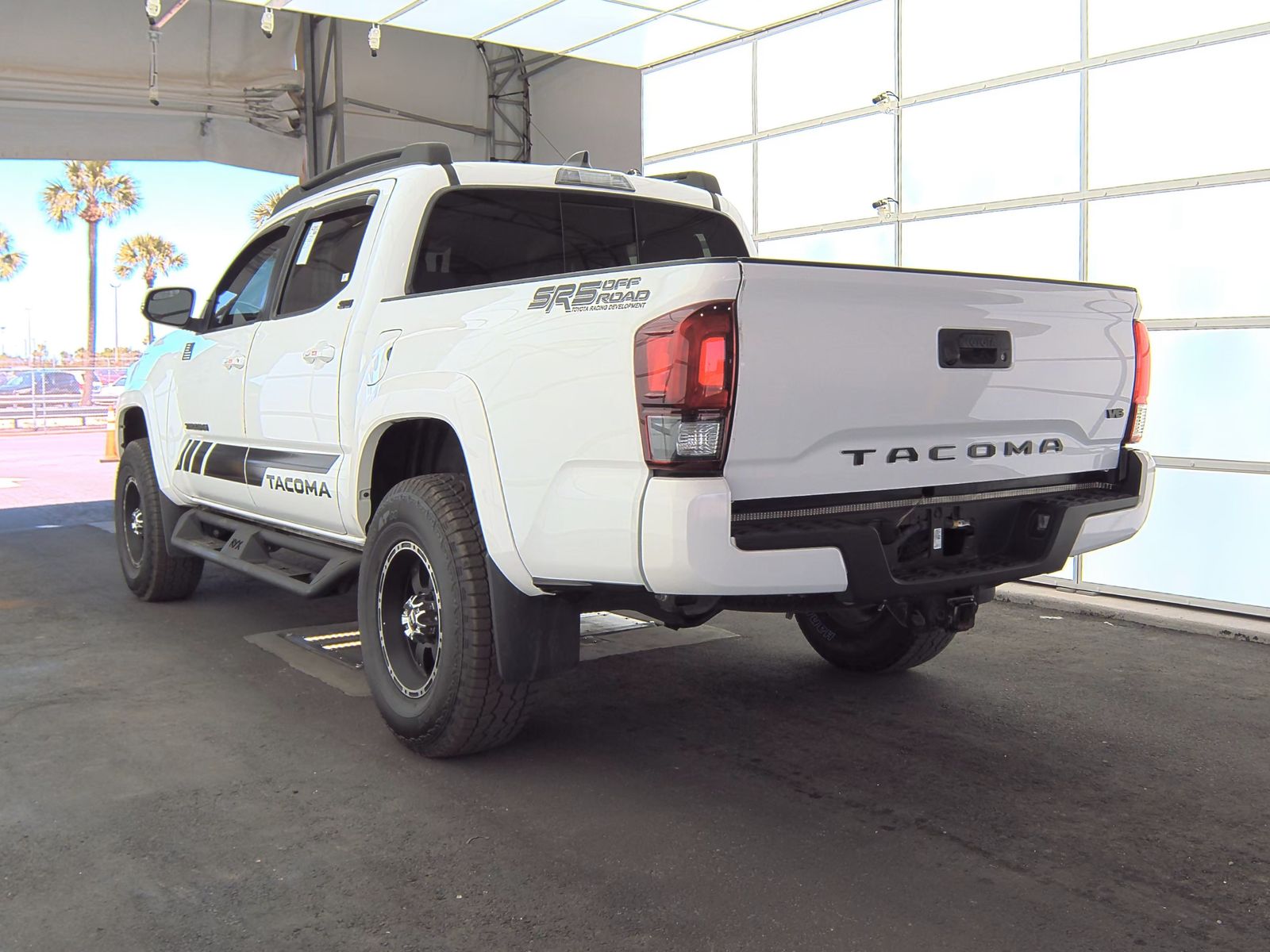 2022 Toyota Tacoma SR5 RWD