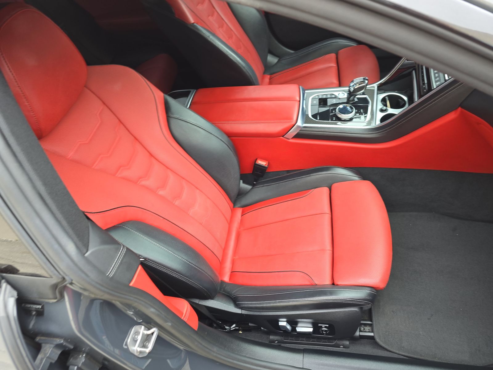 2023 BMW 8 Series M850i xDrive AWD