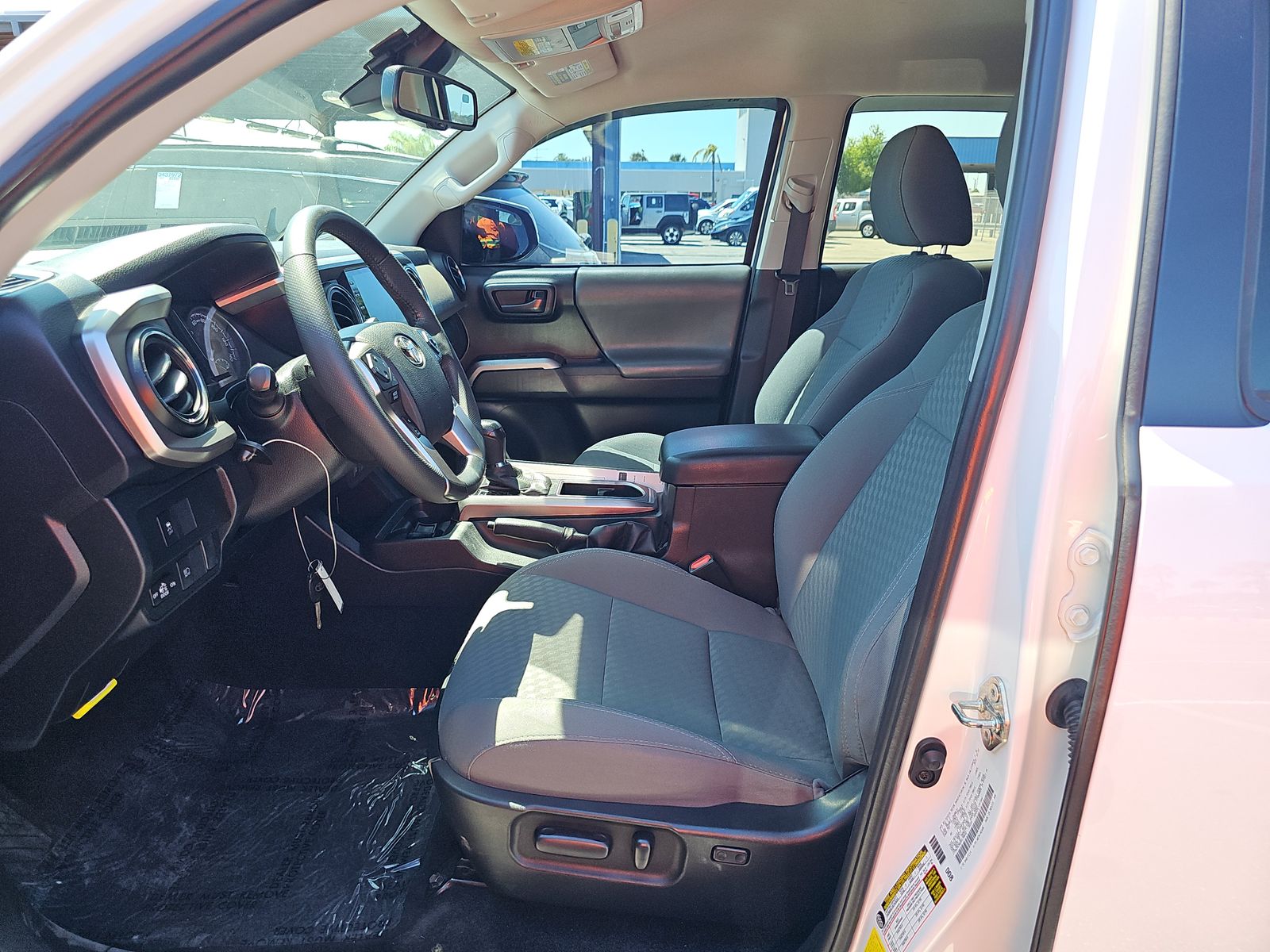 2022 Toyota Tacoma SR5 RWD