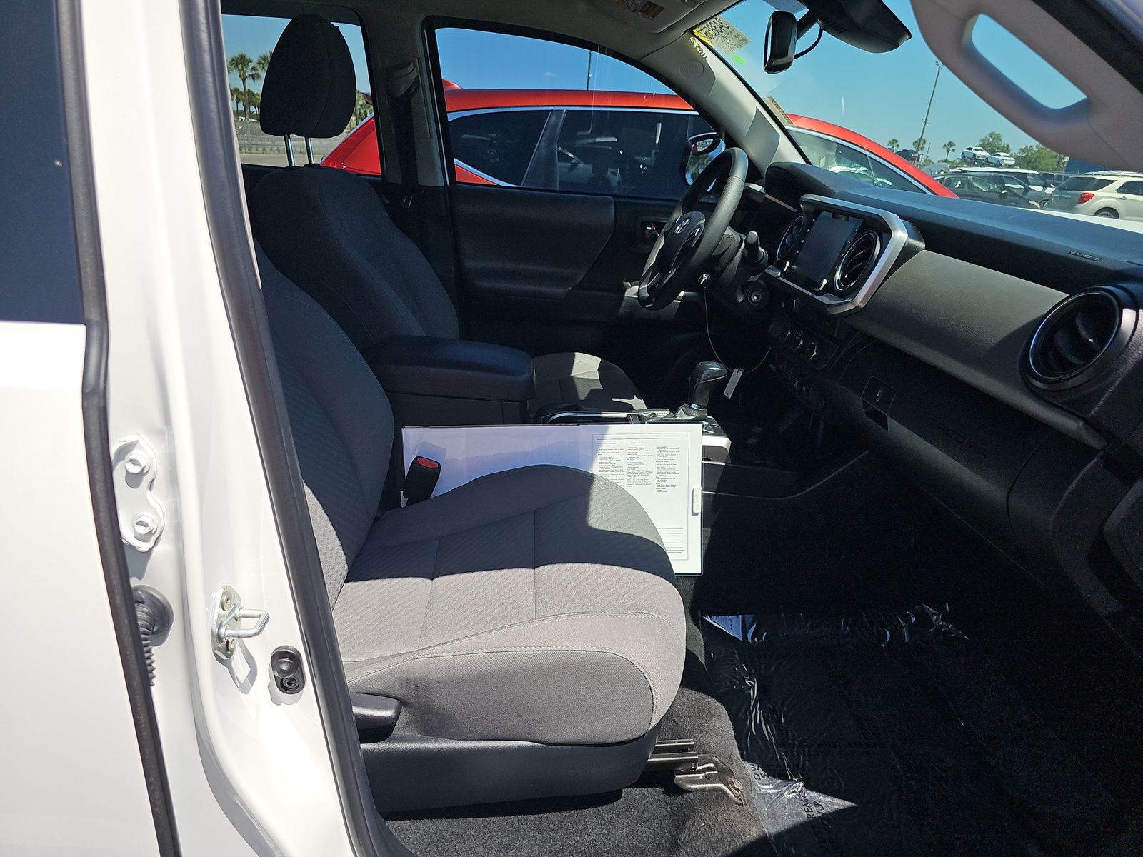 2022 Toyota Tacoma SR5 RWD