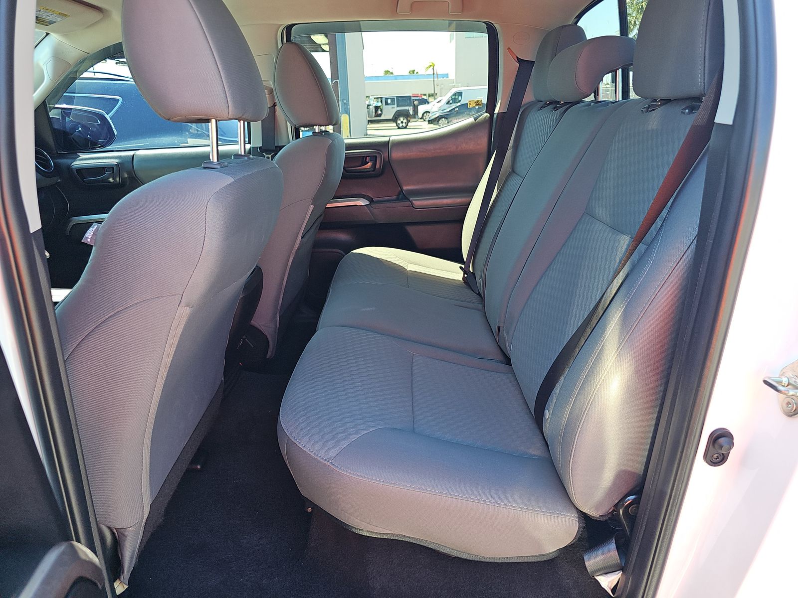 2022 Toyota Tacoma SR5 RWD