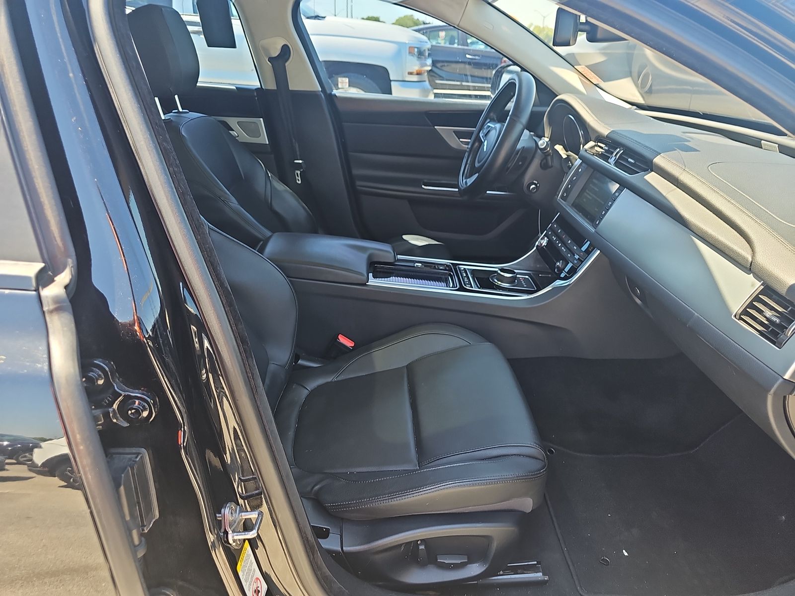 2017 Jaguar XF 20d Premium FWD