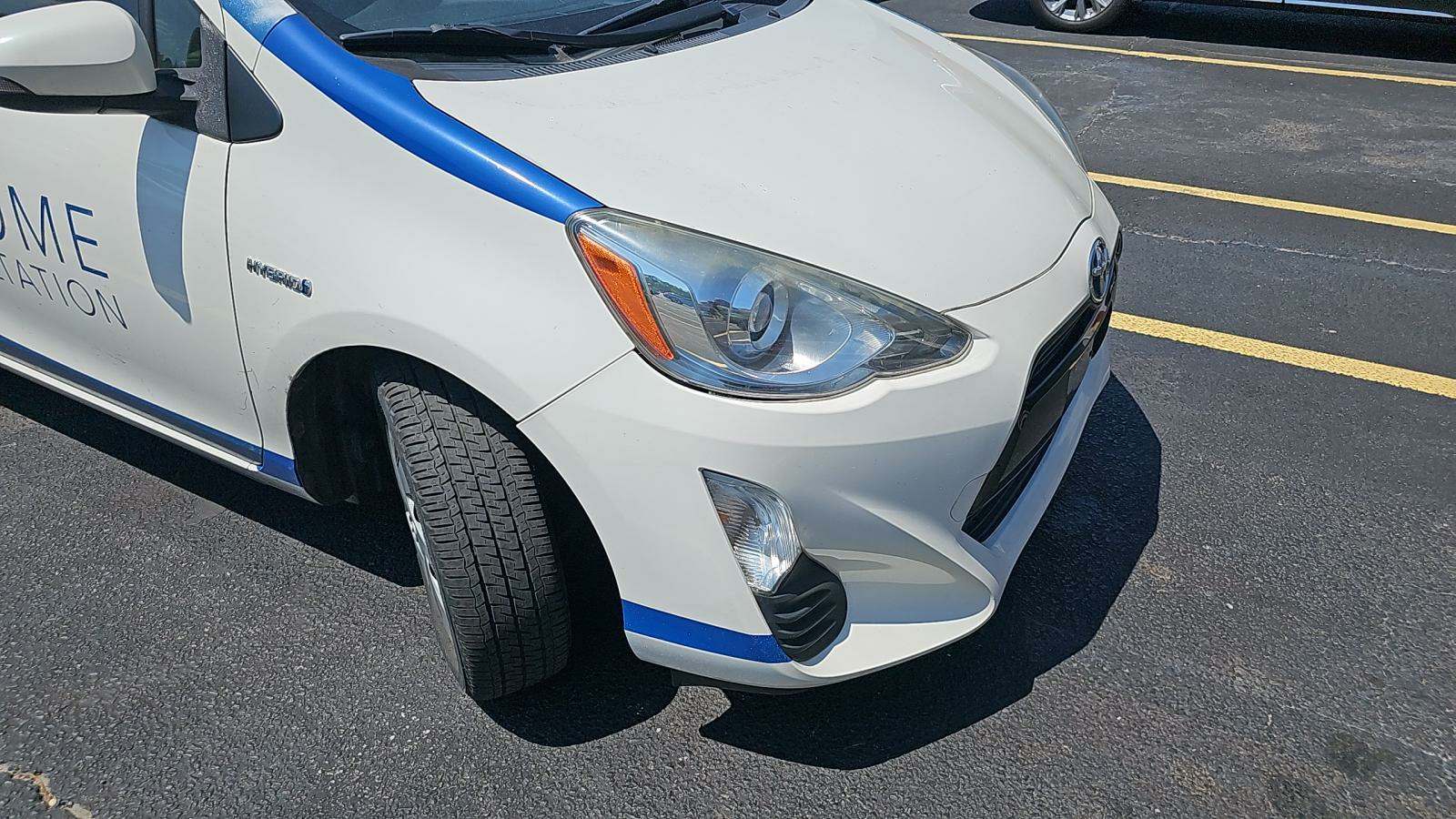 2016 Toyota Prius c Two FWD
