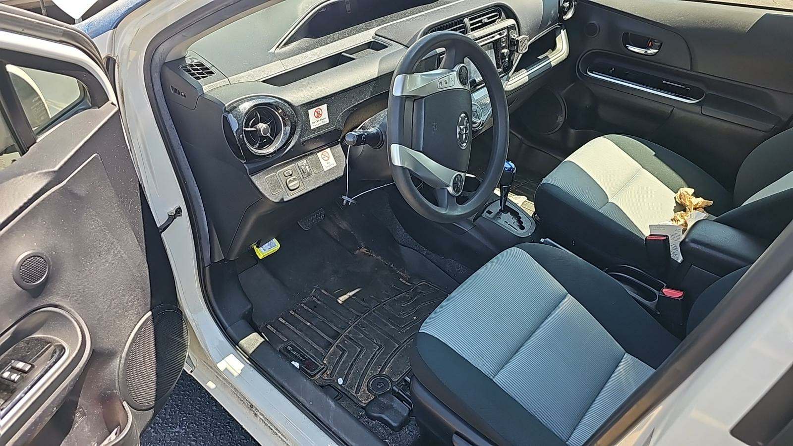 2016 Toyota Prius c Two FWD