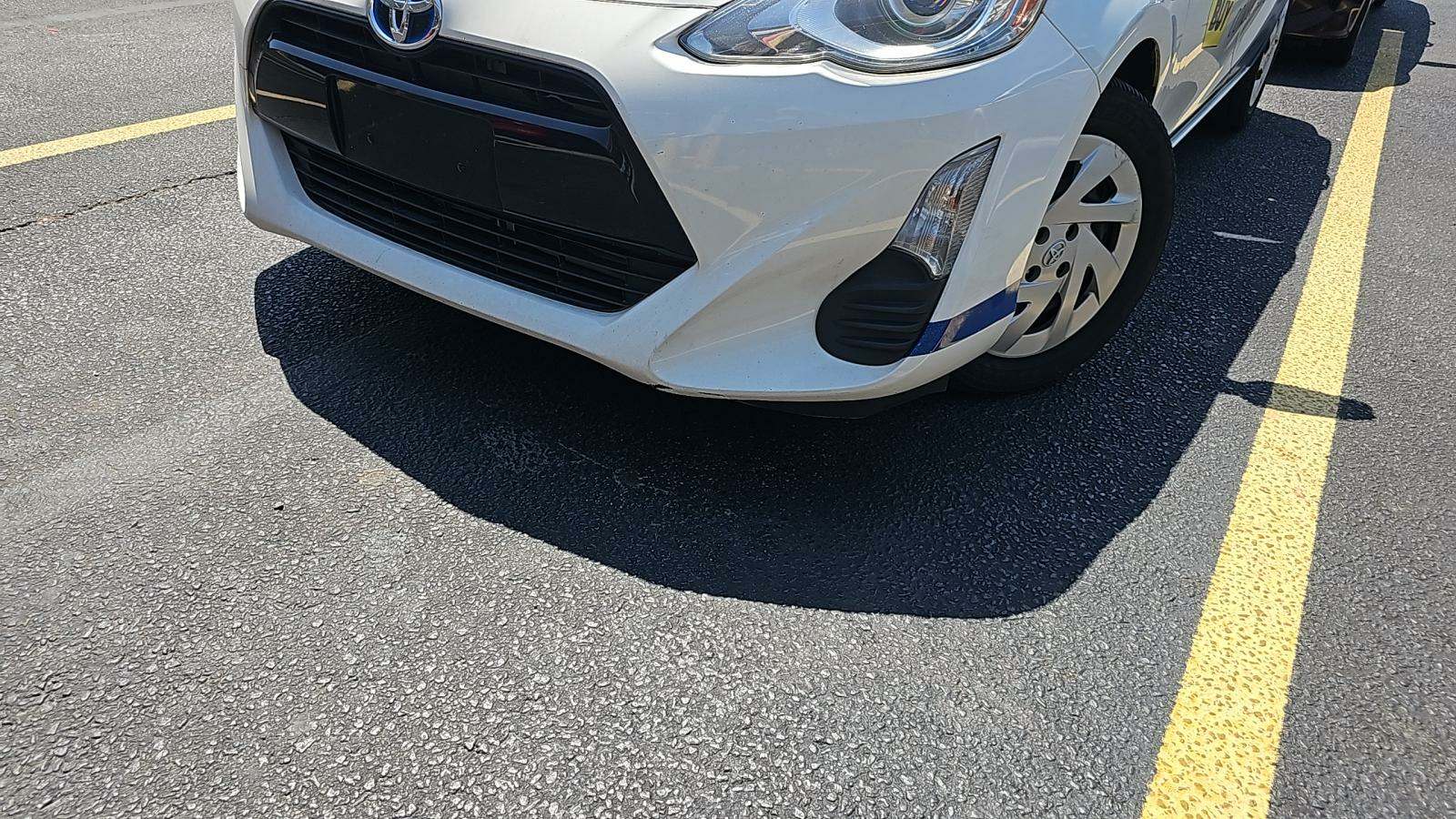 2016 Toyota Prius c Two FWD
