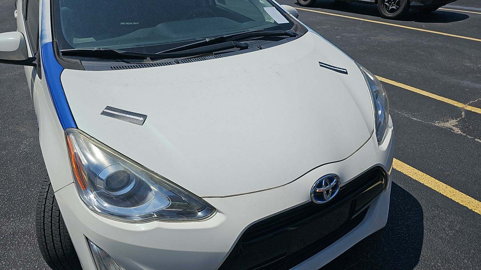 2016 Toyota Prius c Two FWD