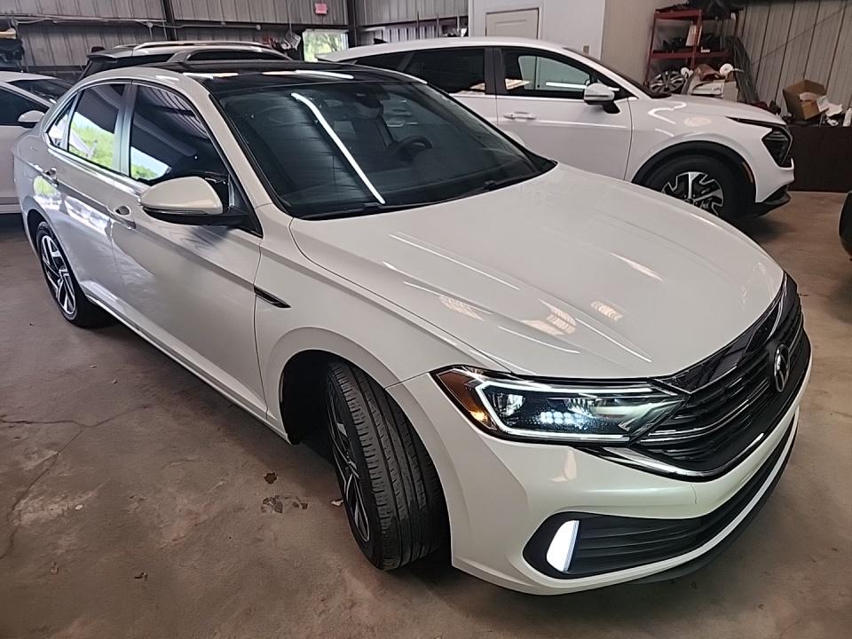 2022 Volkswagen Jetta 1.5T SEL FWD