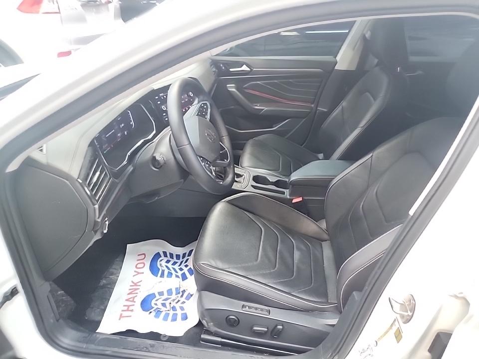 2022 Volkswagen Jetta 1.5T SEL FWD