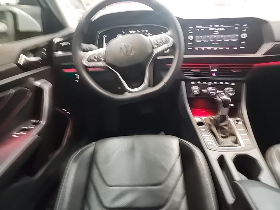 2022 Volkswagen Jetta 1.5T SEL FWD