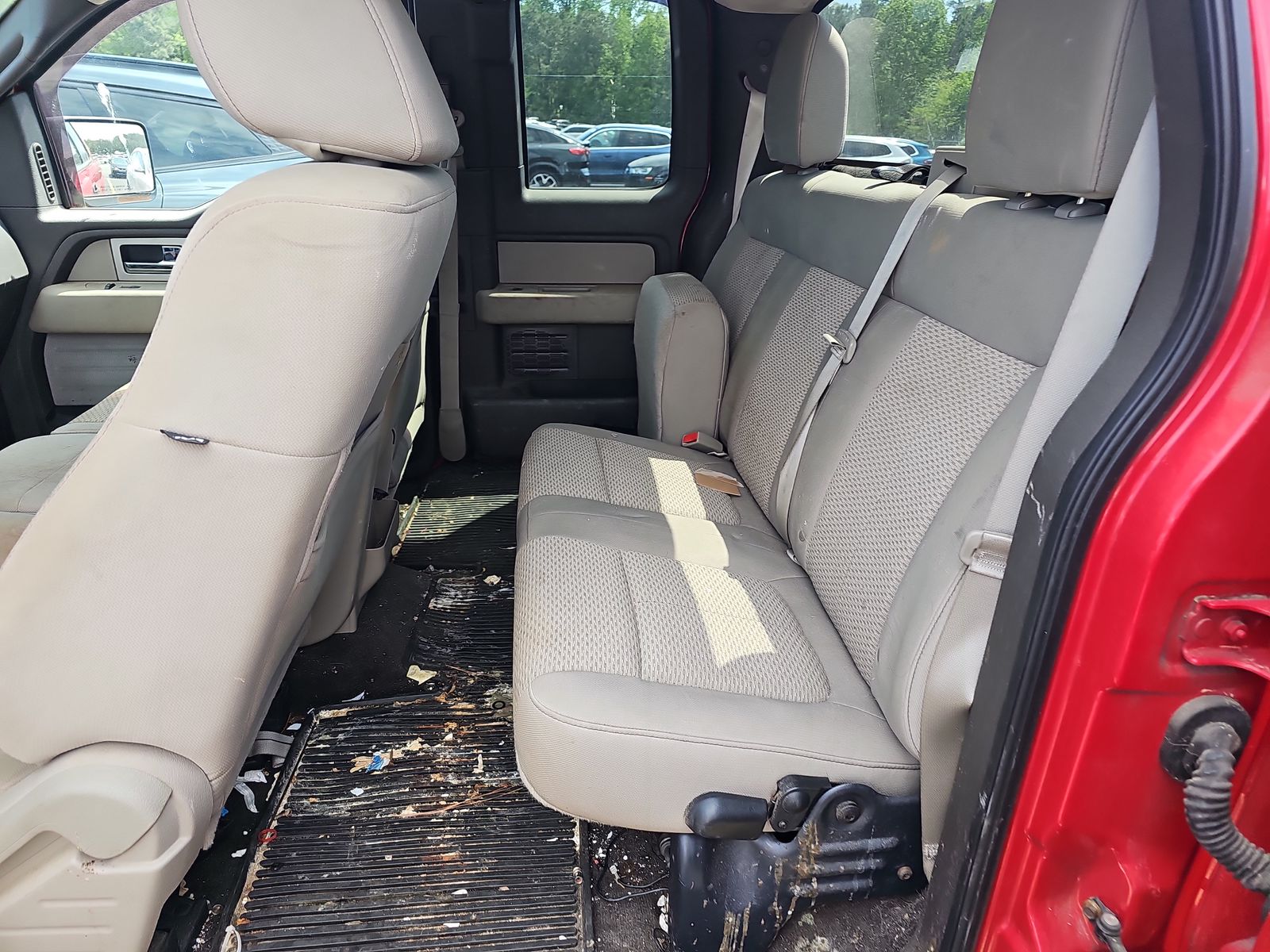 2010 Ford F-150 XLT RWD