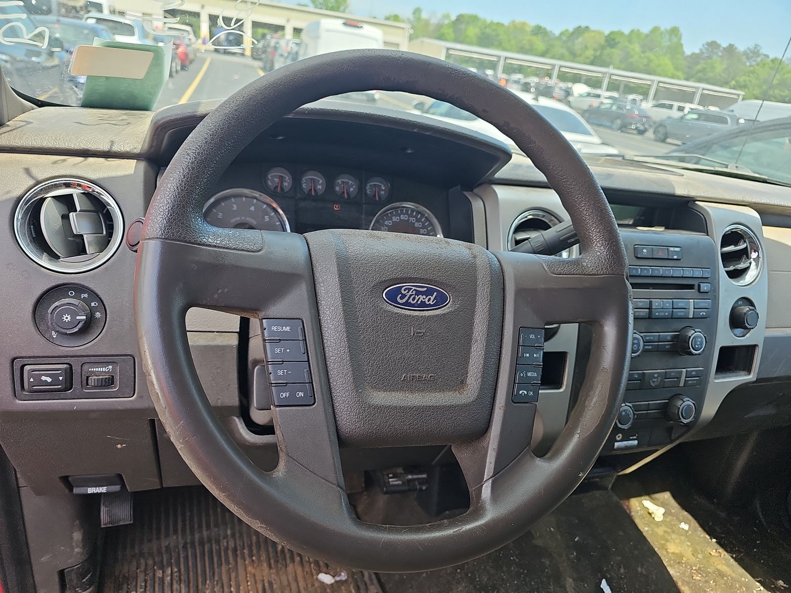 2010 Ford F-150 XLT RWD