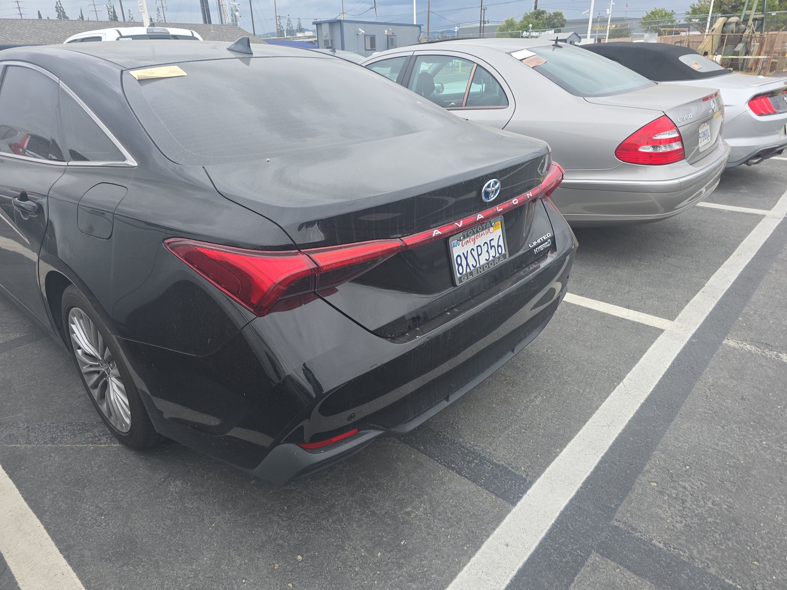 2021 Toyota Avalon Hybrid Limited FWD
