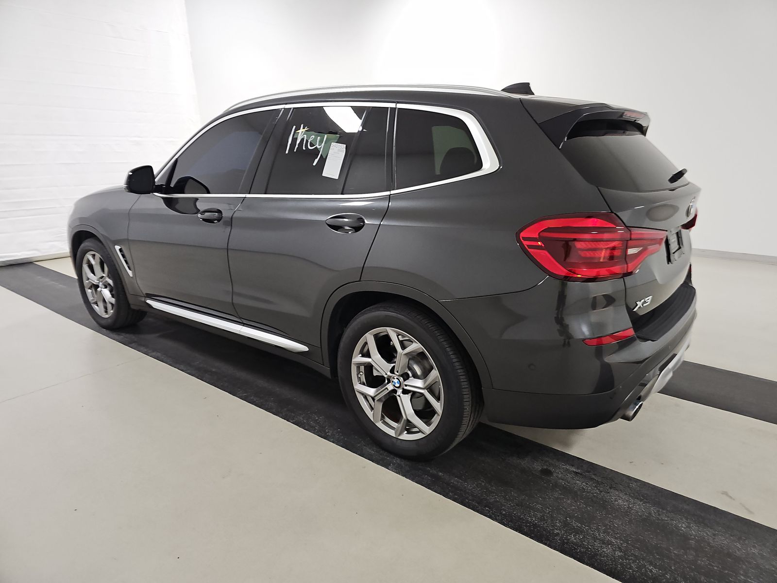 2021 BMW X3 sDrive30i RWD