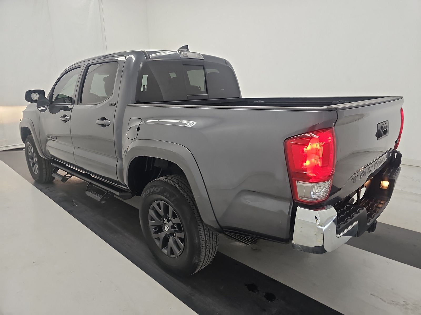2022 Toyota Tacoma SR5 RWD