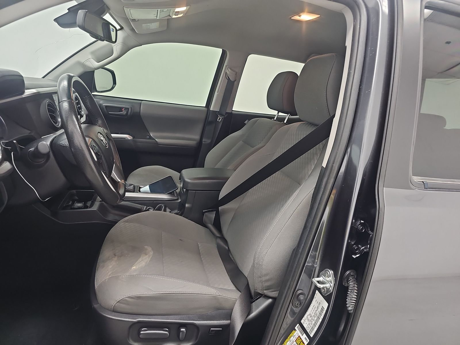 2022 Toyota Tacoma SR5 RWD