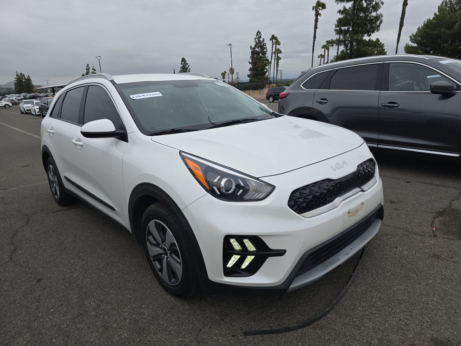 2022 Kia Niro LX FWD