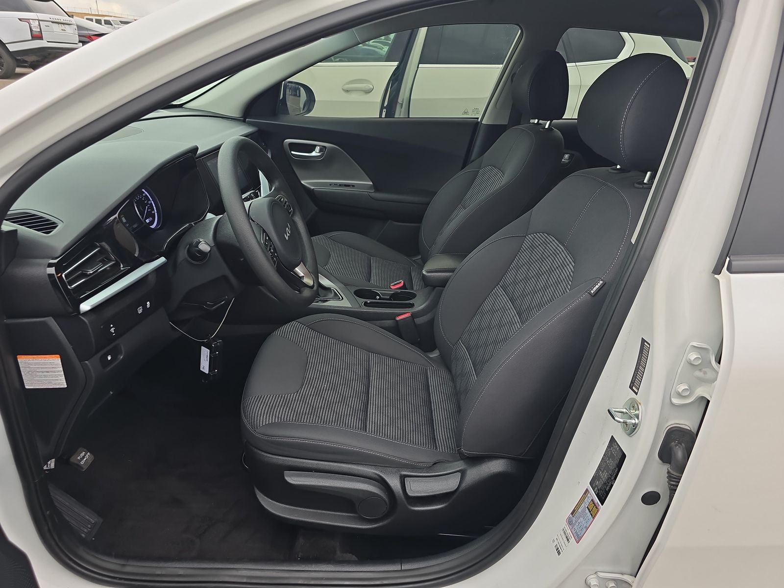 2022 Kia Niro LX FWD