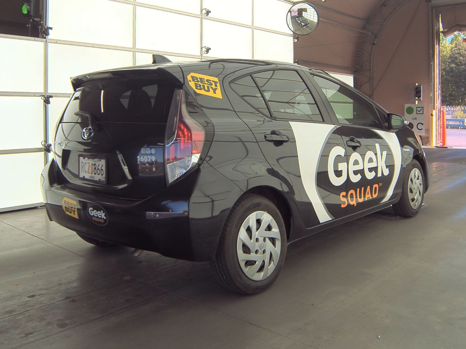 2016 Toyota Prius c Two FWD