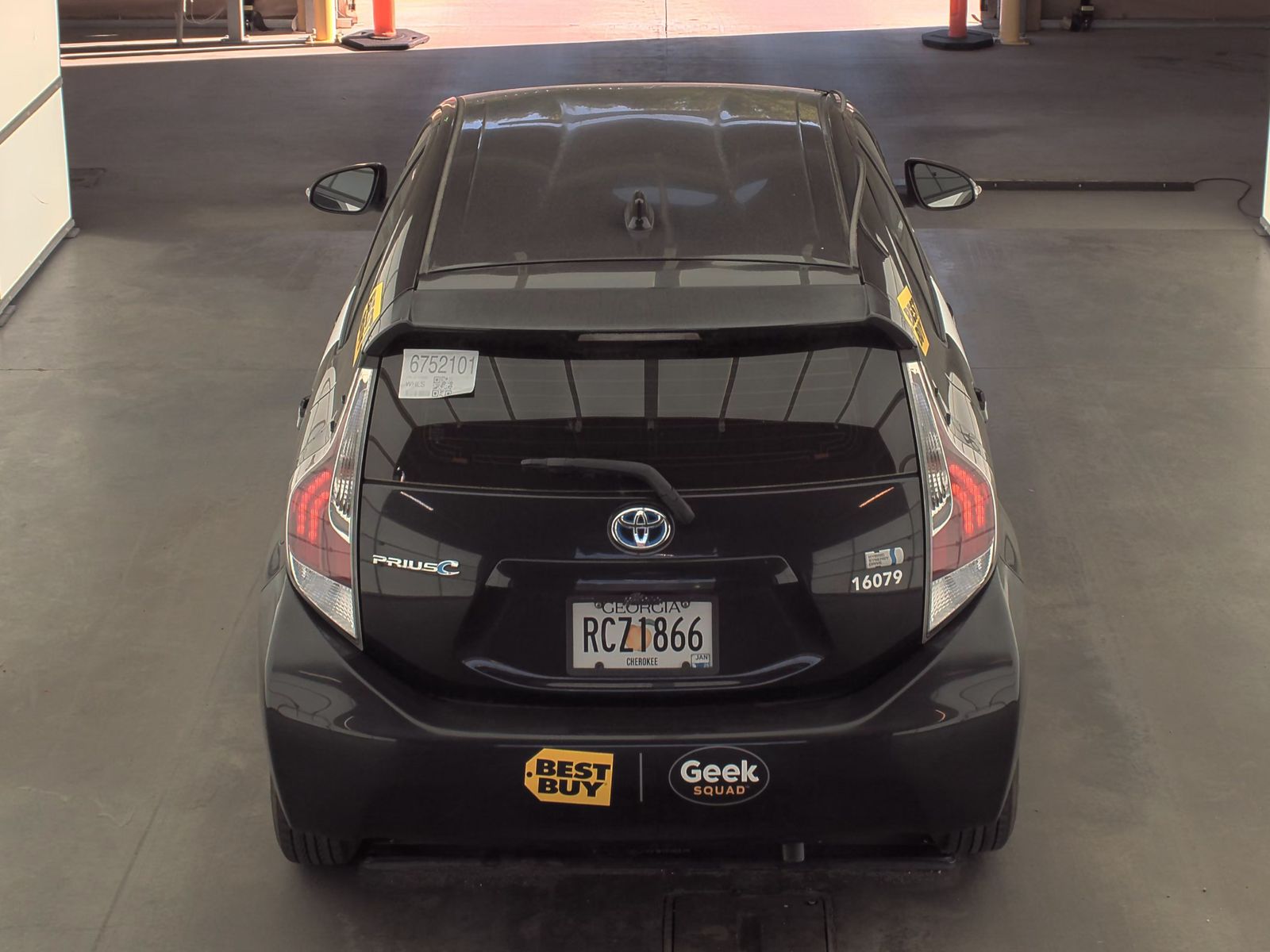 2016 Toyota Prius c Two FWD