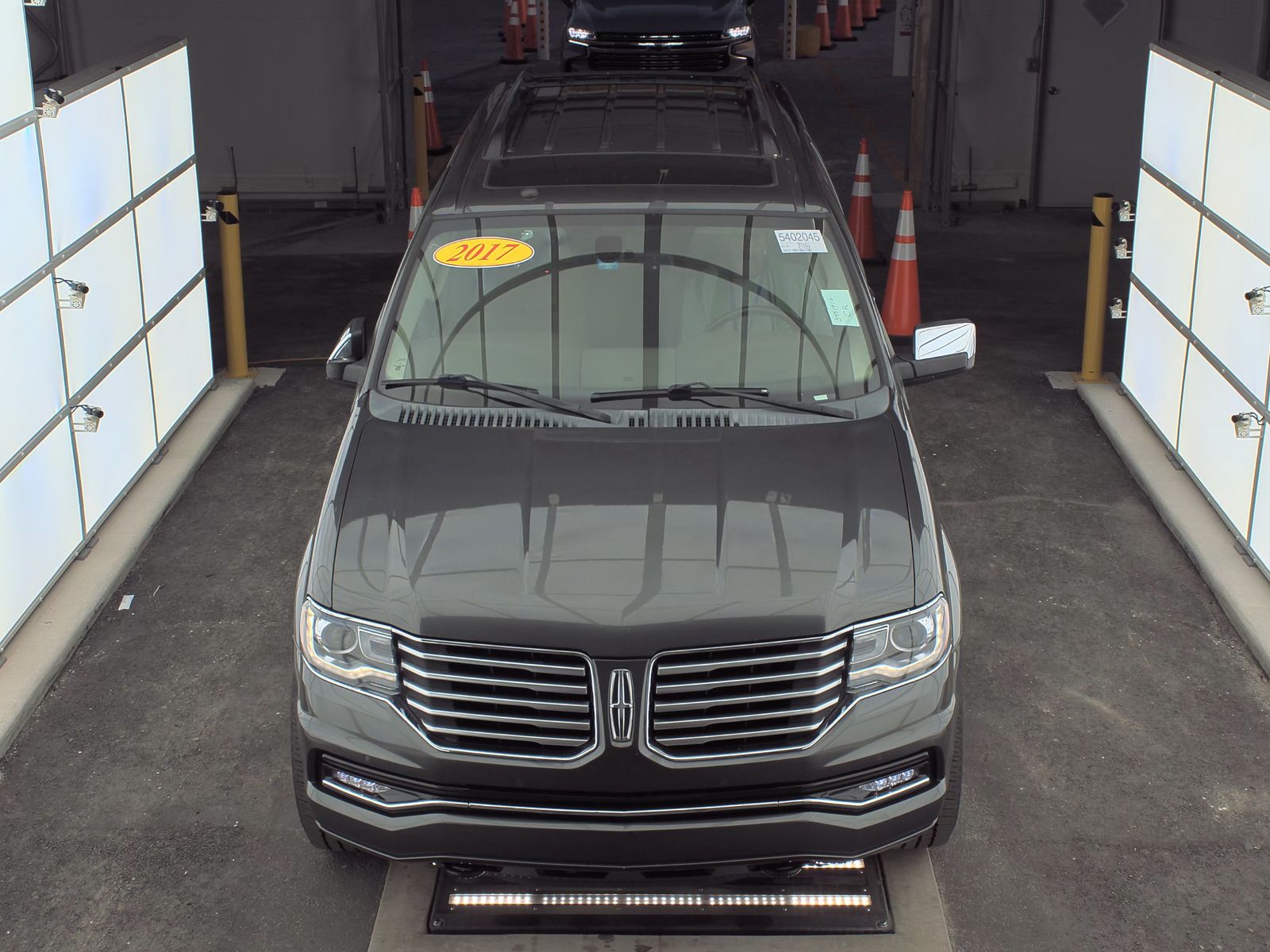 2017 Lincoln Navigator Select RWD