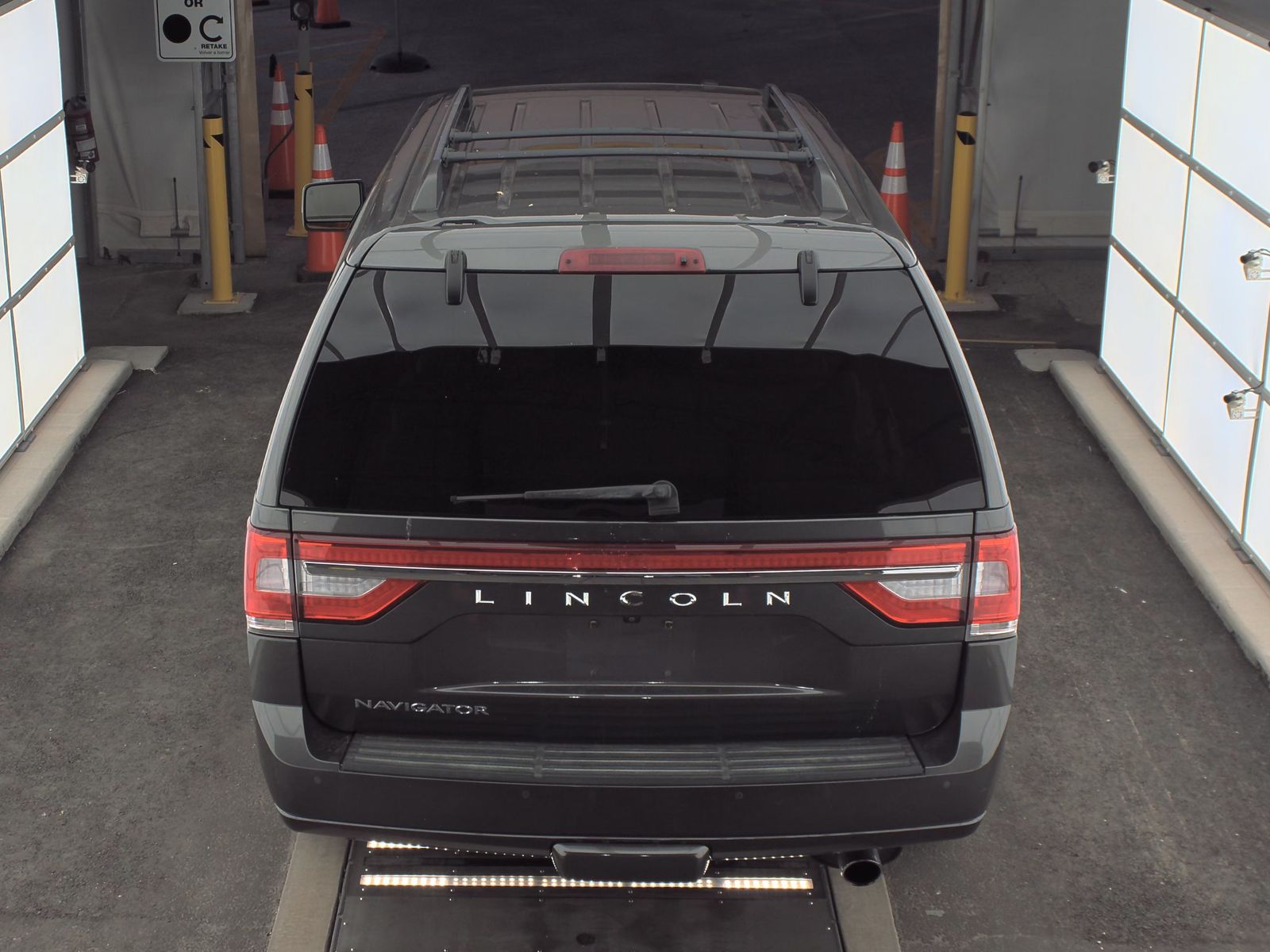 2017 Lincoln Navigator Select RWD