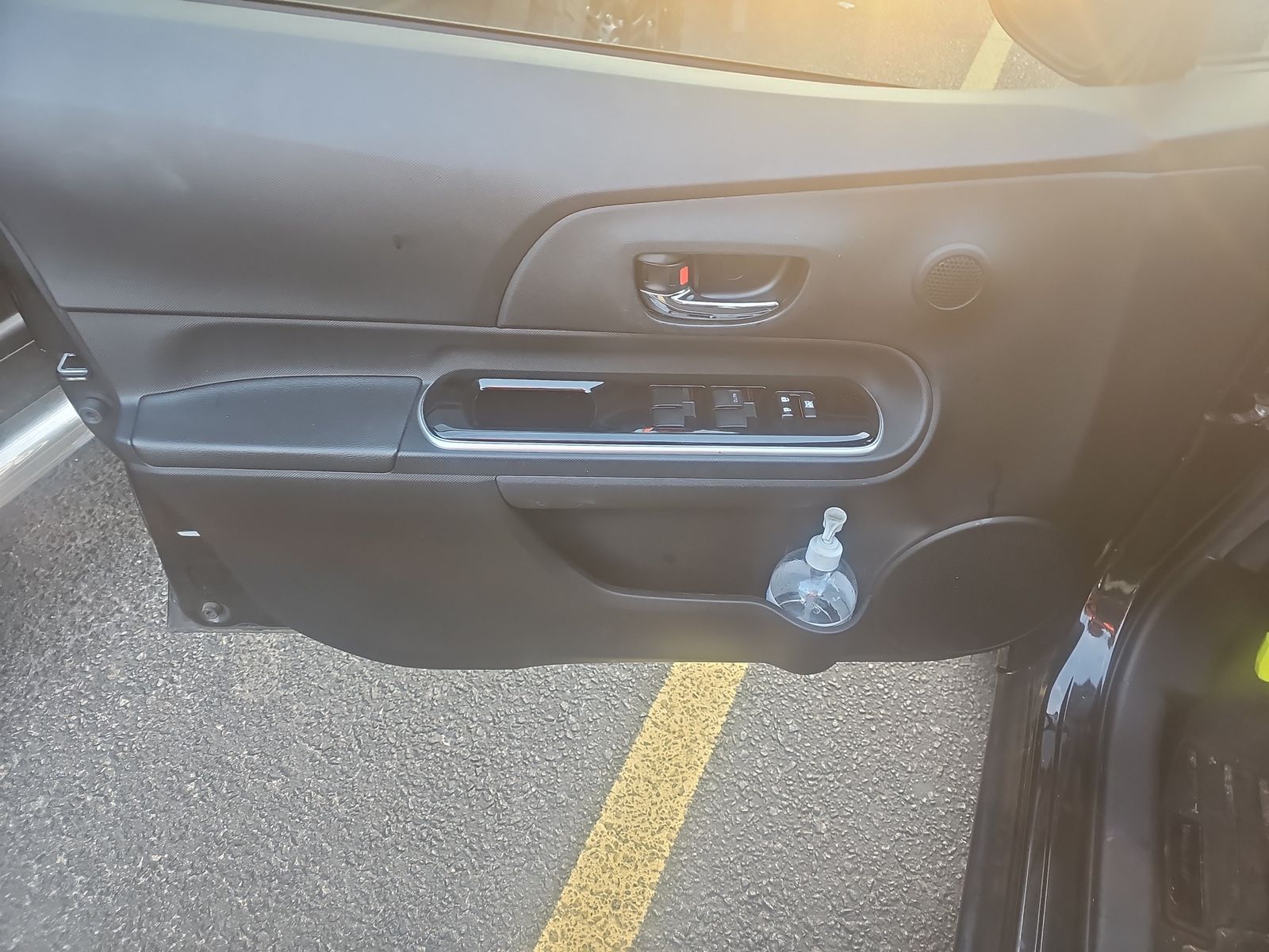 2016 Toyota Prius c Two FWD
