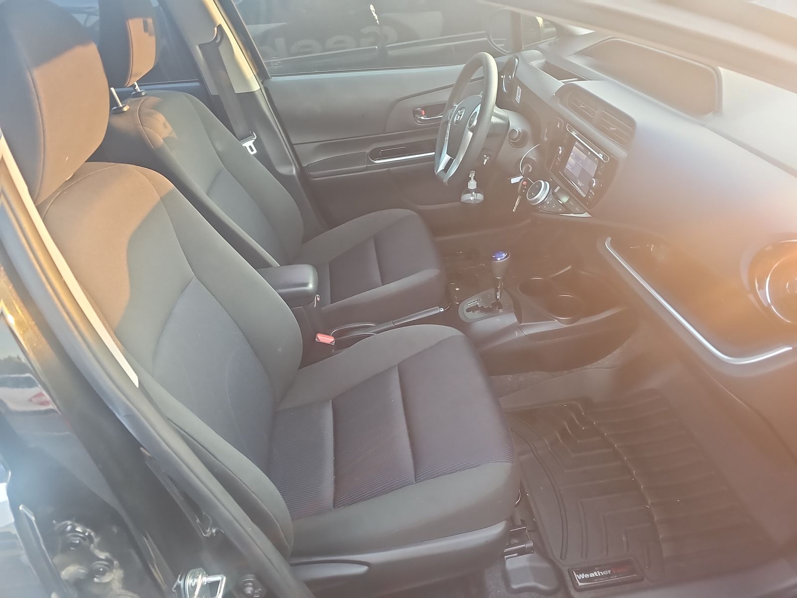 2016 Toyota Prius c Two FWD