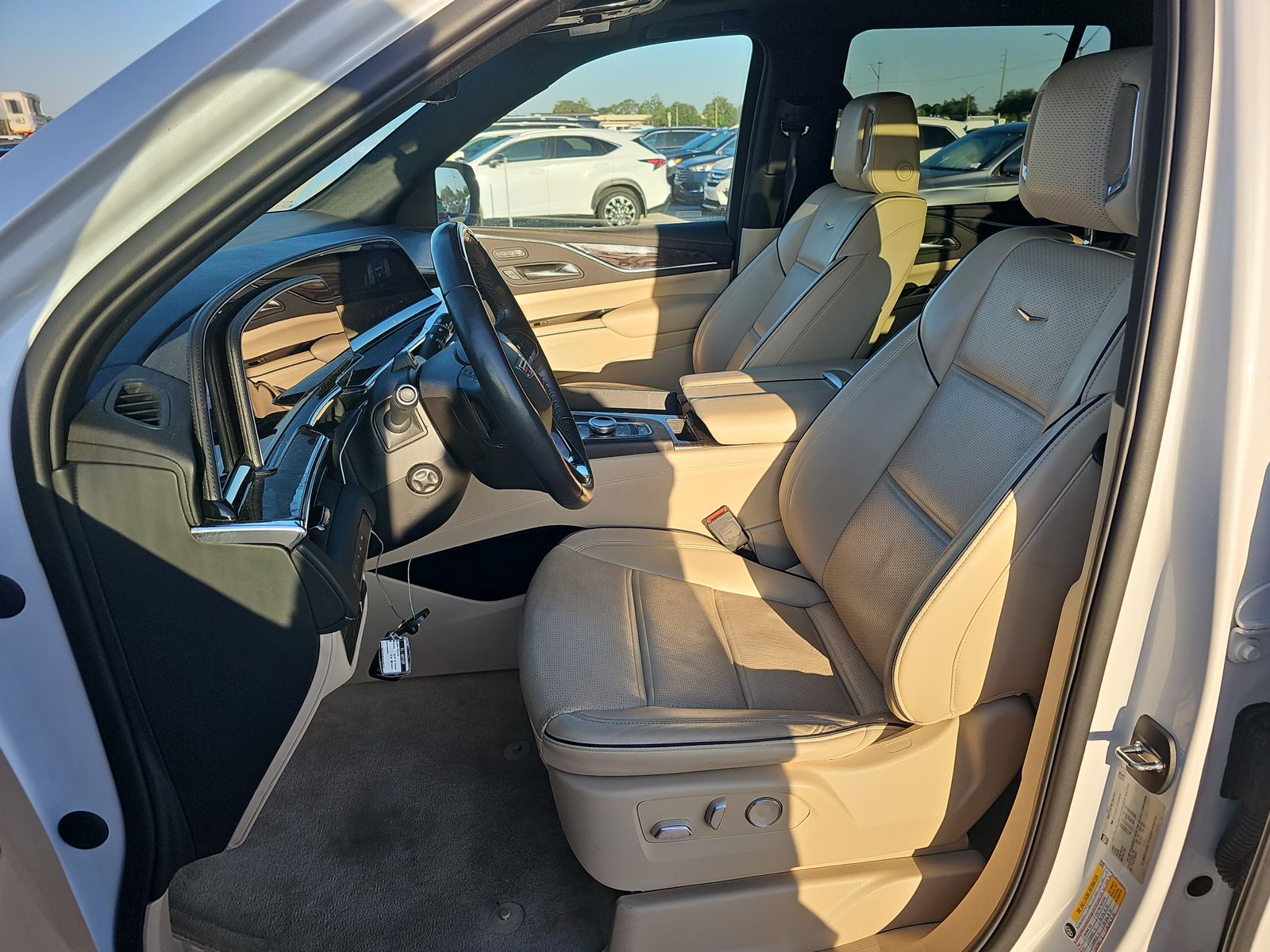 2023 Cadillac Escalade Premium Luxury AWD