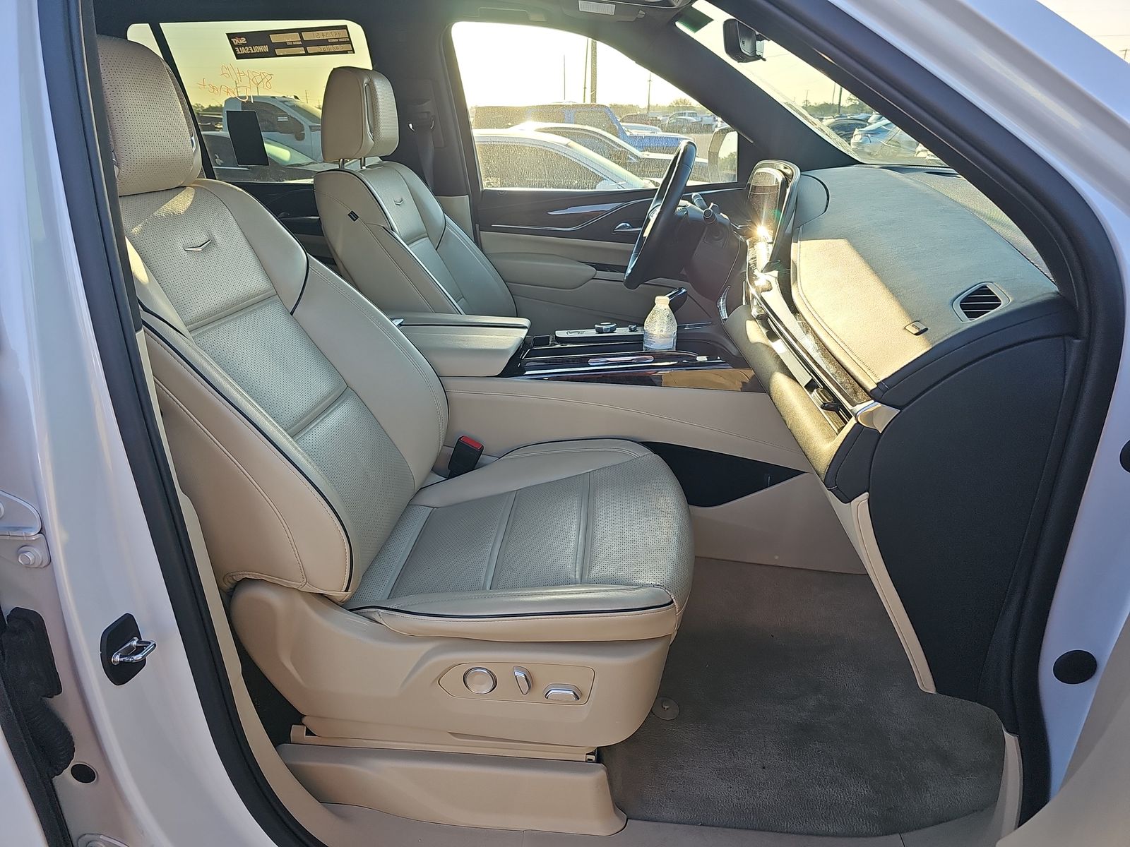 2023 Cadillac Escalade Premium Luxury AWD
