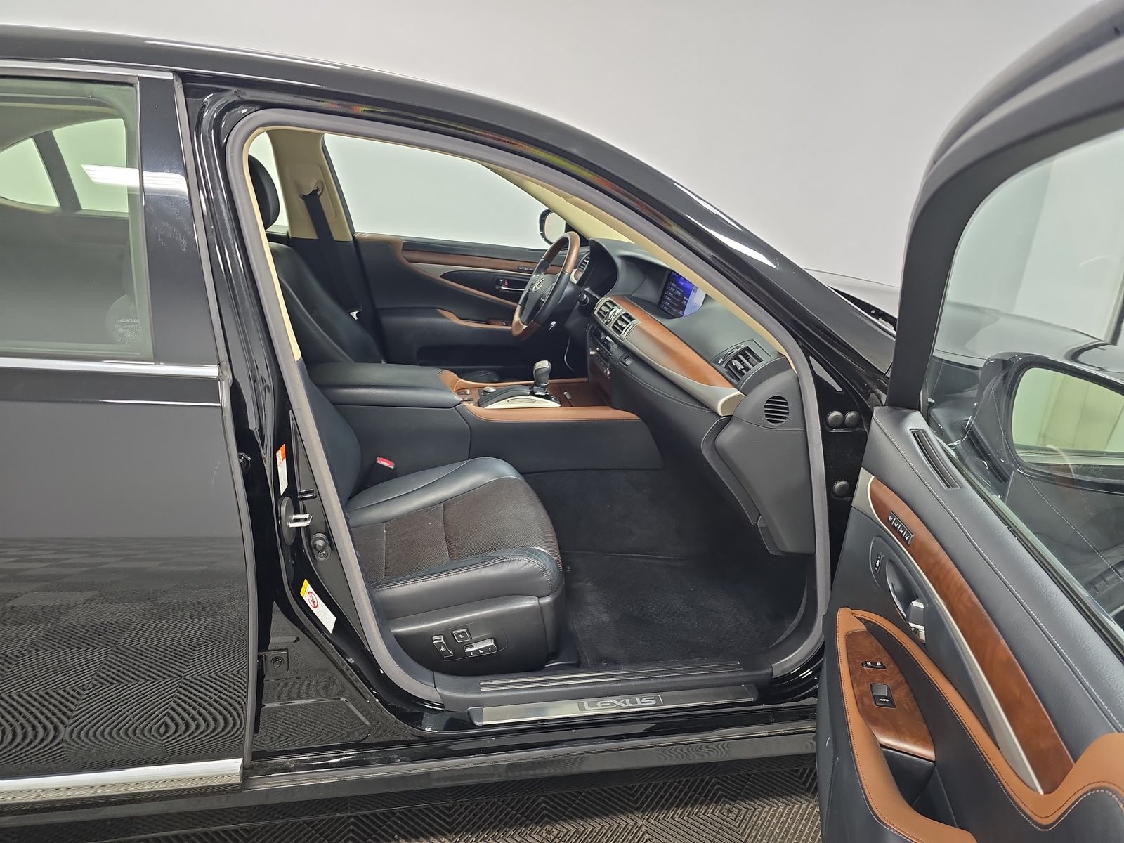 2017 Lexus LS LS 460 RWD
