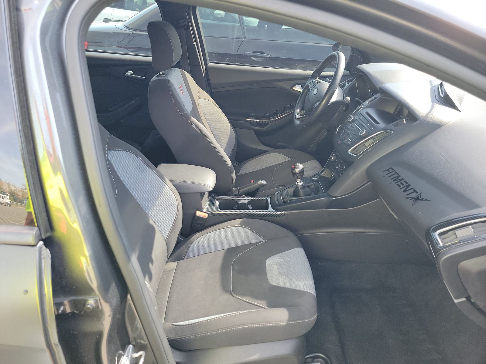 2017 Ford Focus ST FWD