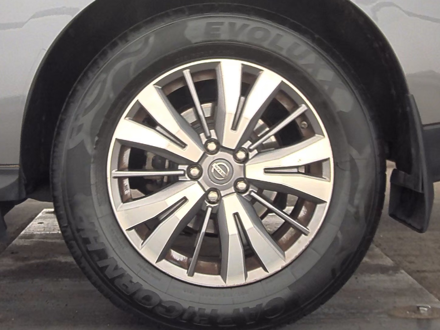 2018 Nissan Pathfinder SV FWD