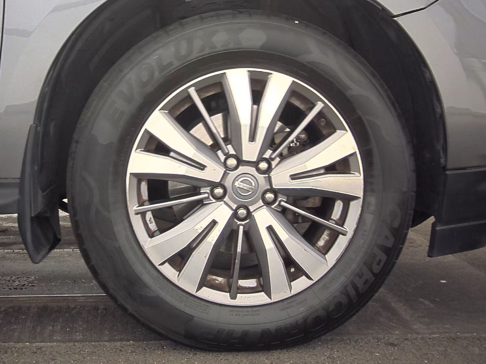 2018 Nissan Pathfinder SV FWD
