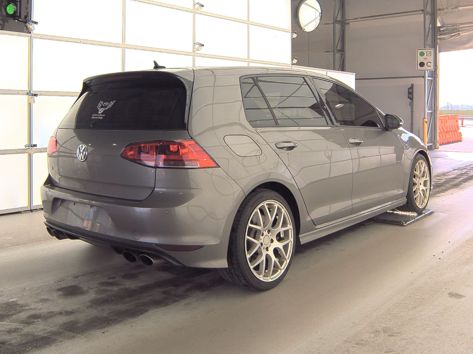 2017 Volkswagen Golf R 2.0T AWD