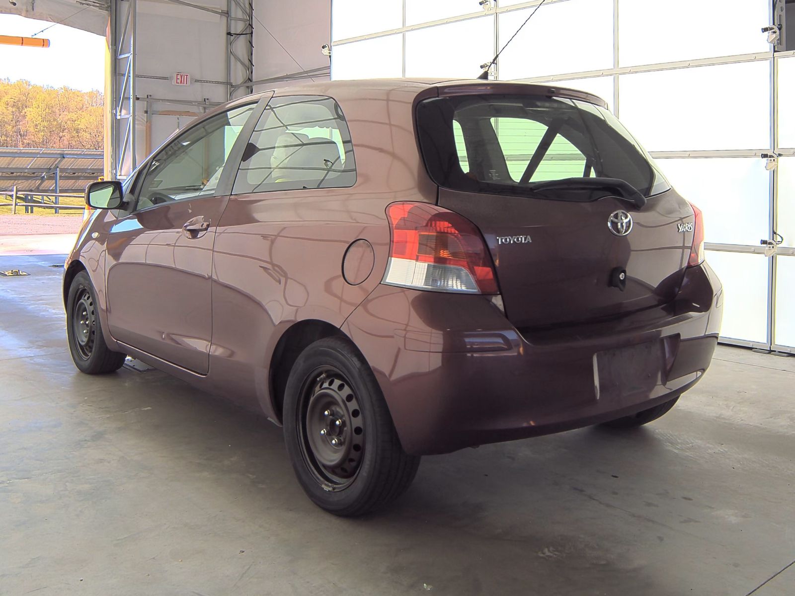 2010 Toyota Yaris Base FWD