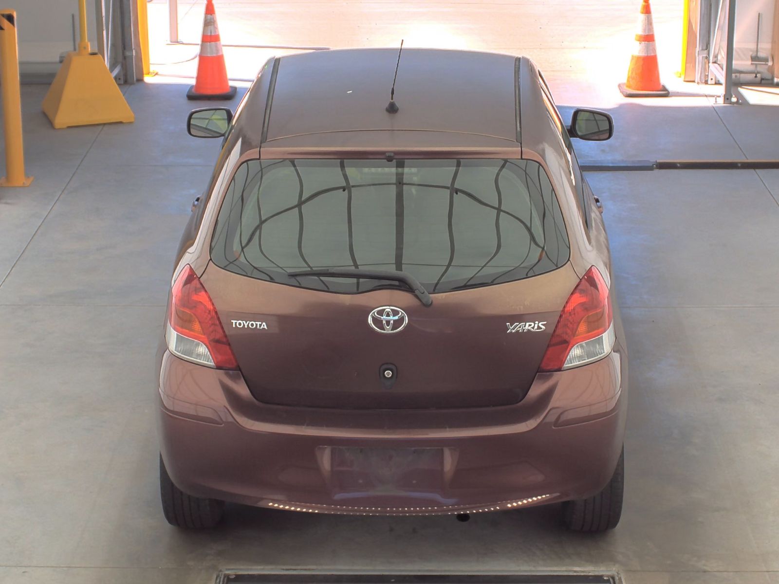 2010 Toyota Yaris Base FWD
