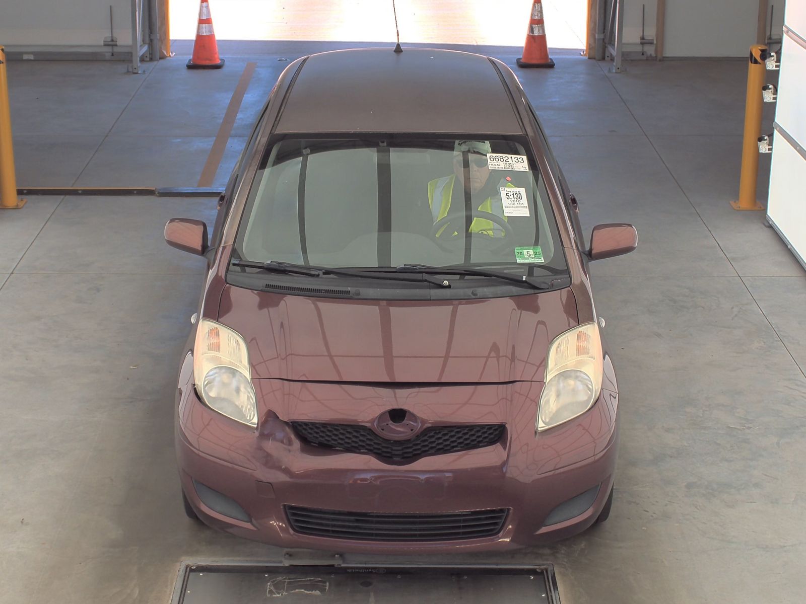 2010 Toyota Yaris Base FWD