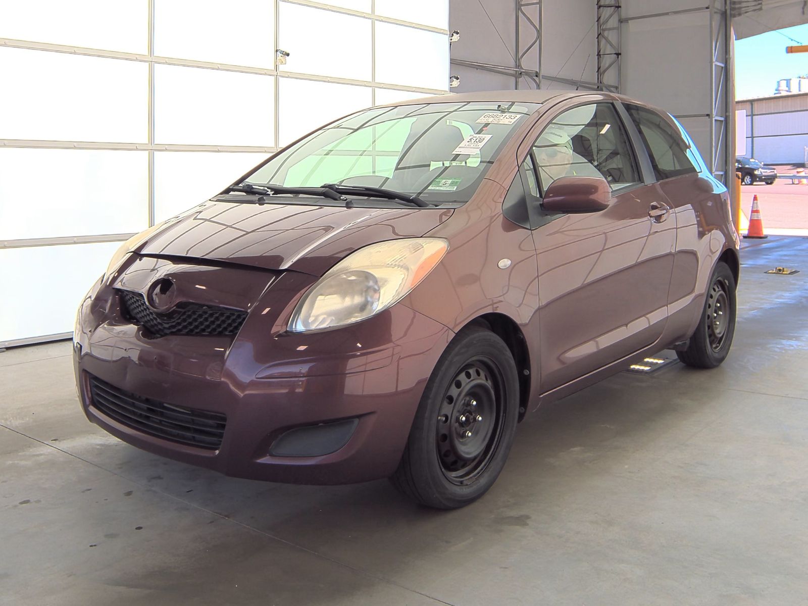 2010 Toyota Yaris Base FWD