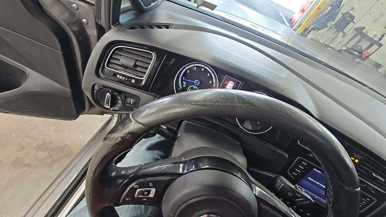 2017 Volkswagen Golf R 2.0T AWD