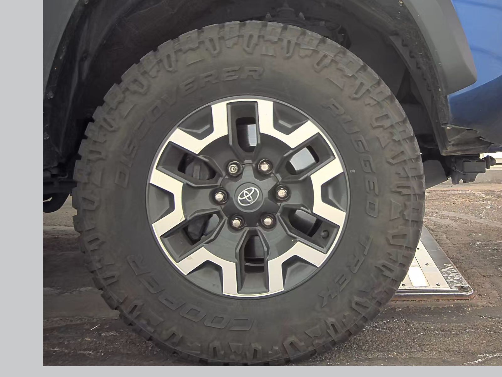 2023 Toyota Tacoma TRD Off-Road AWD