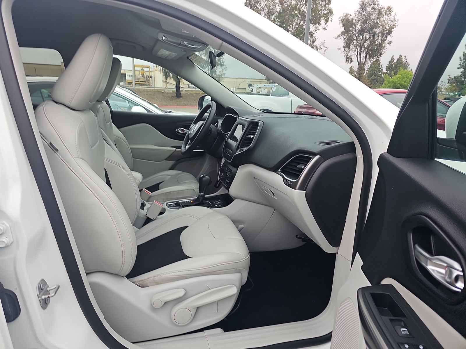 2020 Jeep Cherokee Latitude Plus FWD