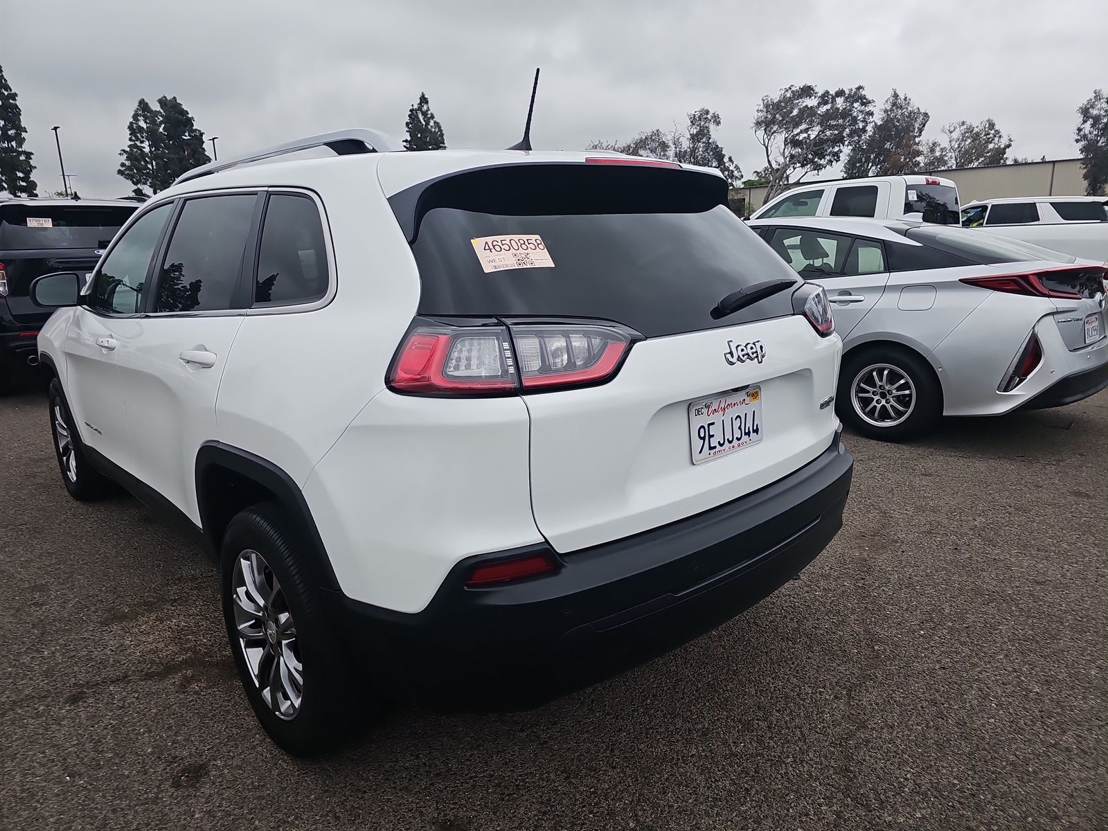 2020 Jeep Cherokee Latitude Plus FWD
