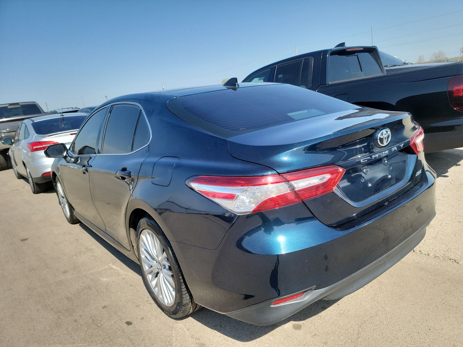 2019 Toyota Camry XLE FWD