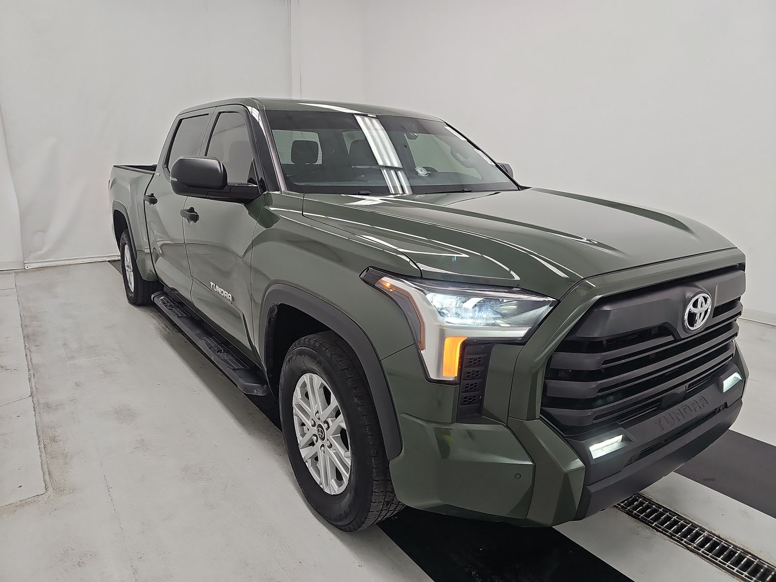 2022 Toyota Tundra SR5 RWD