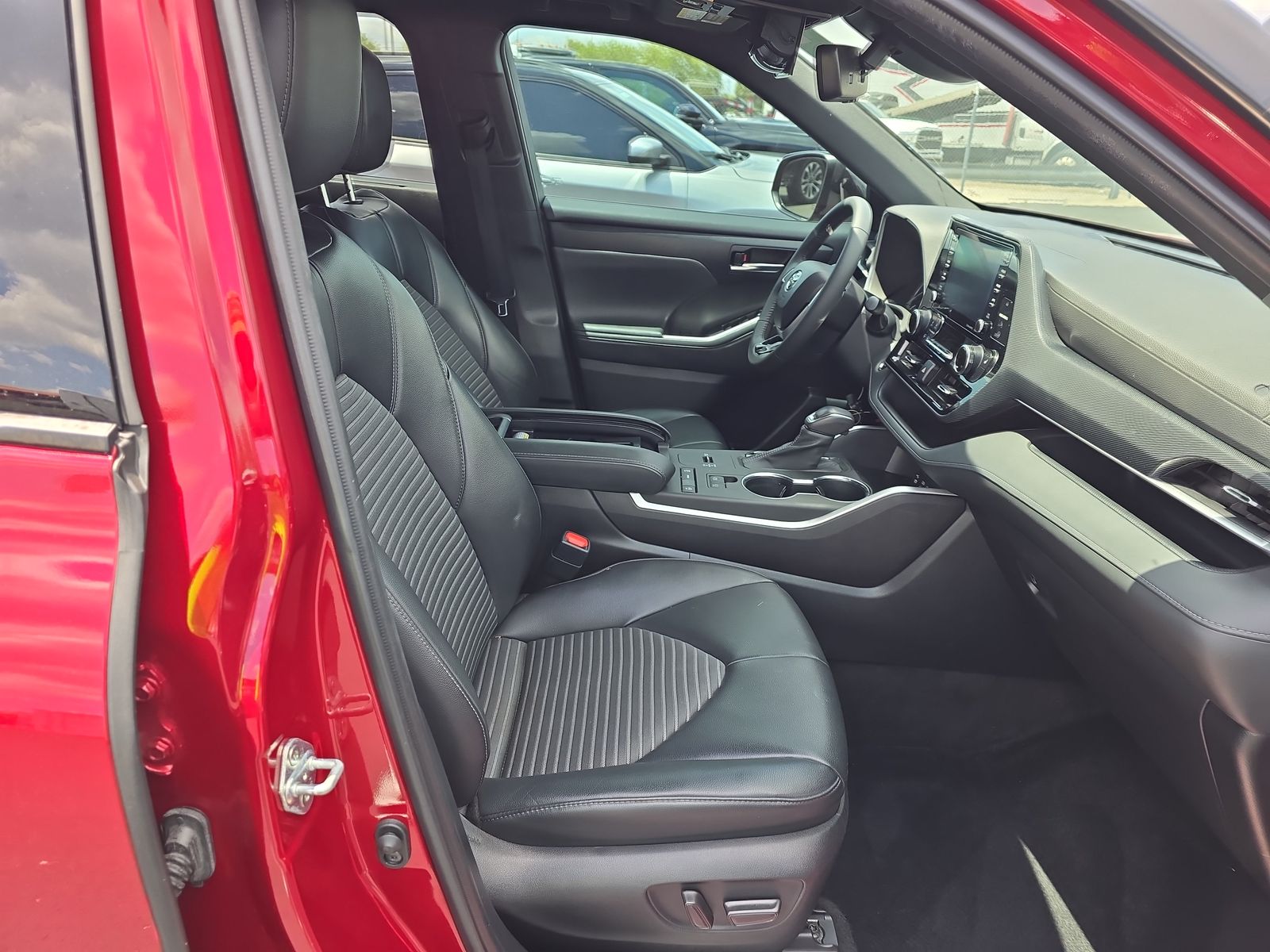 2022 Toyota Highlander XSE FWD