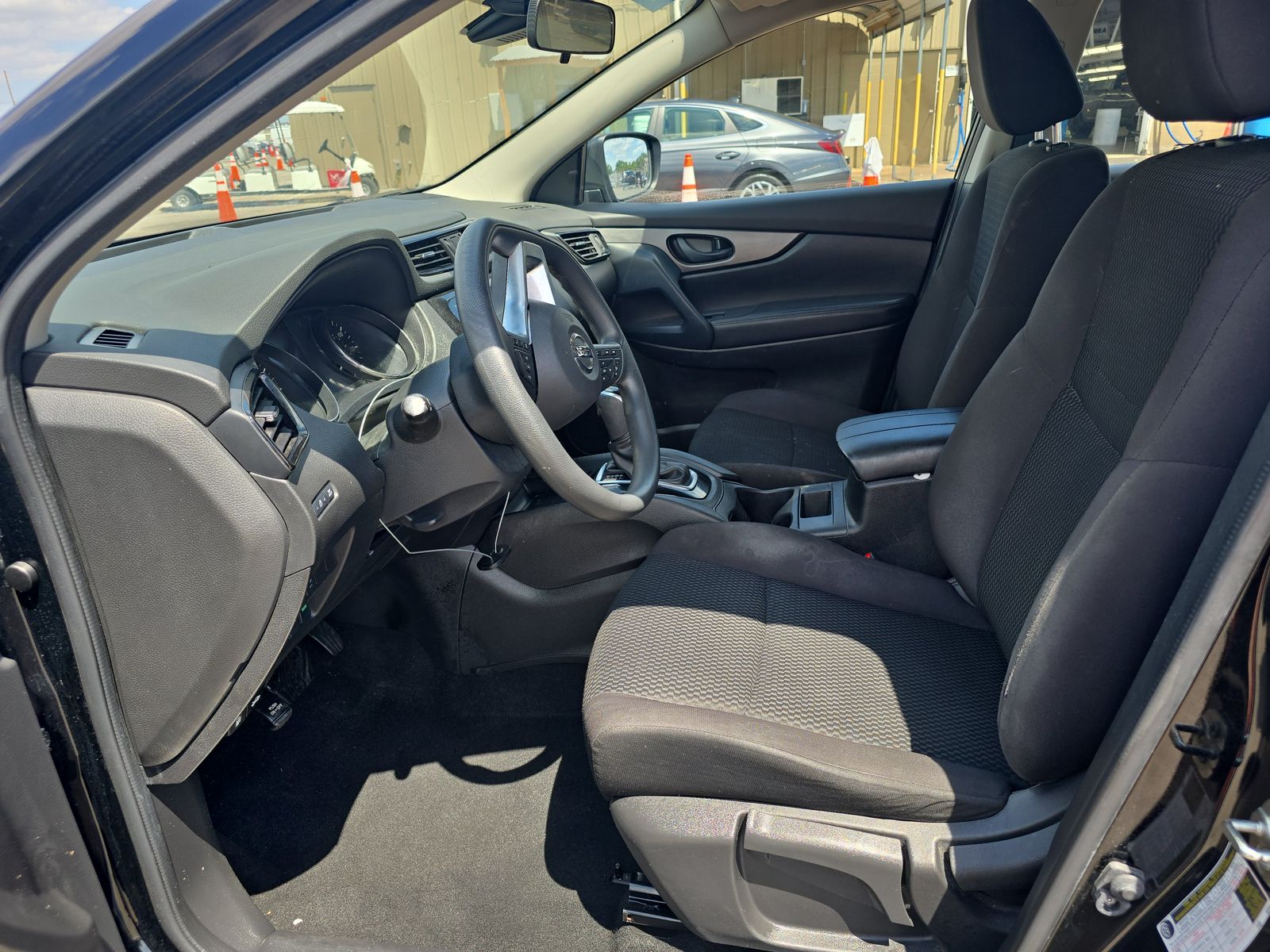 2020 Nissan Rogue Sport S FWD