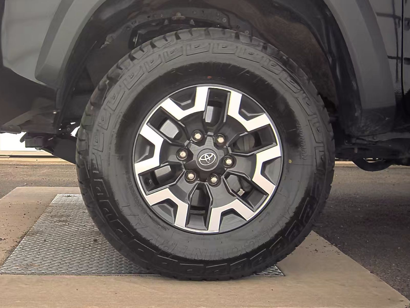 2023 Toyota Tacoma TRD Off-Road RWD